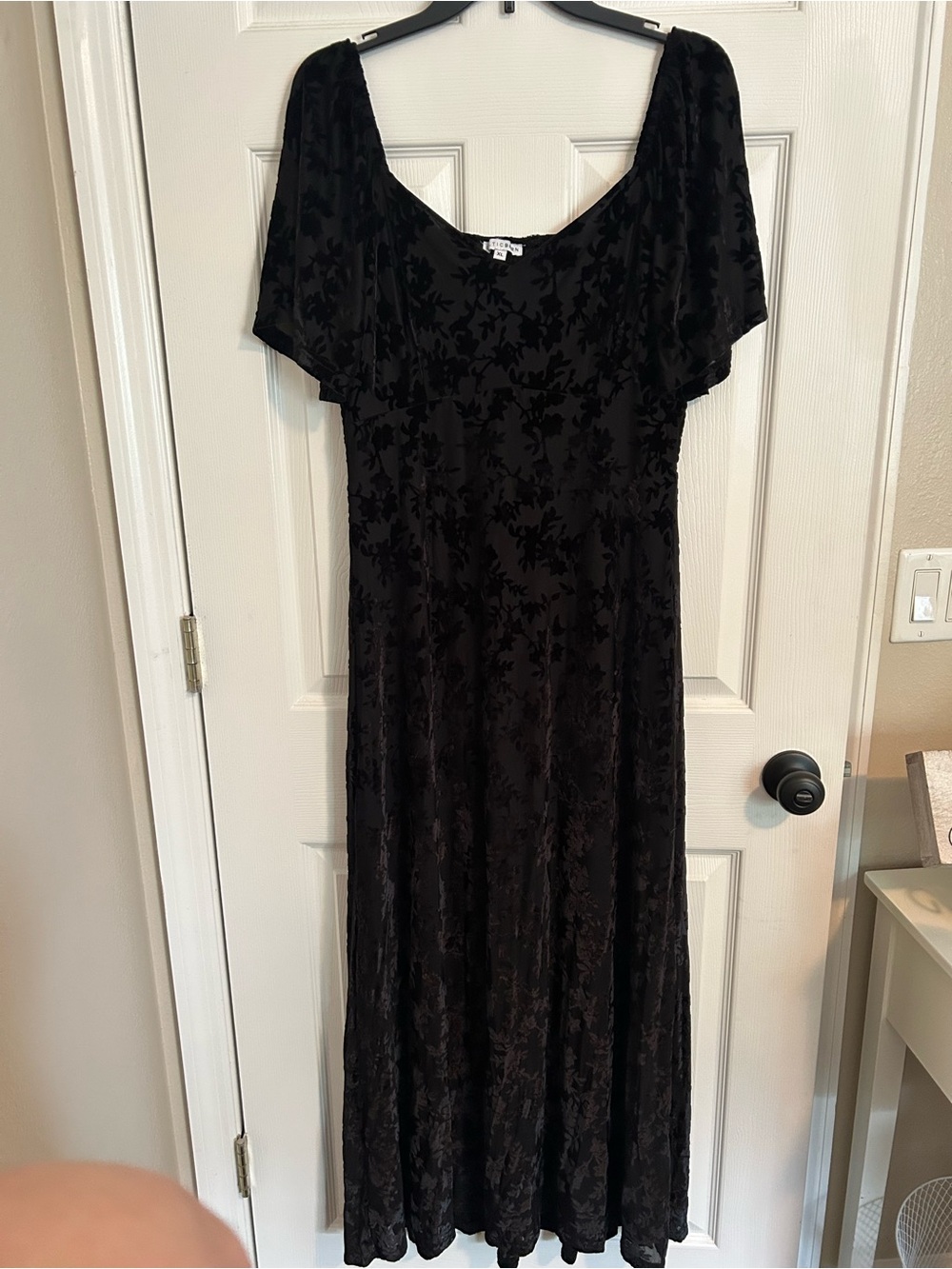 Baltic Born Black Everley Velvet Maxi Dress - Picture 10 of 15